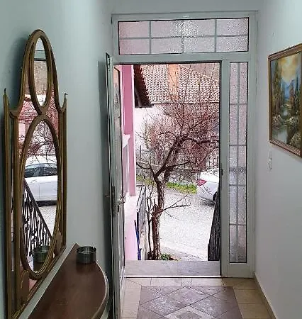 Panos 2 Apartment